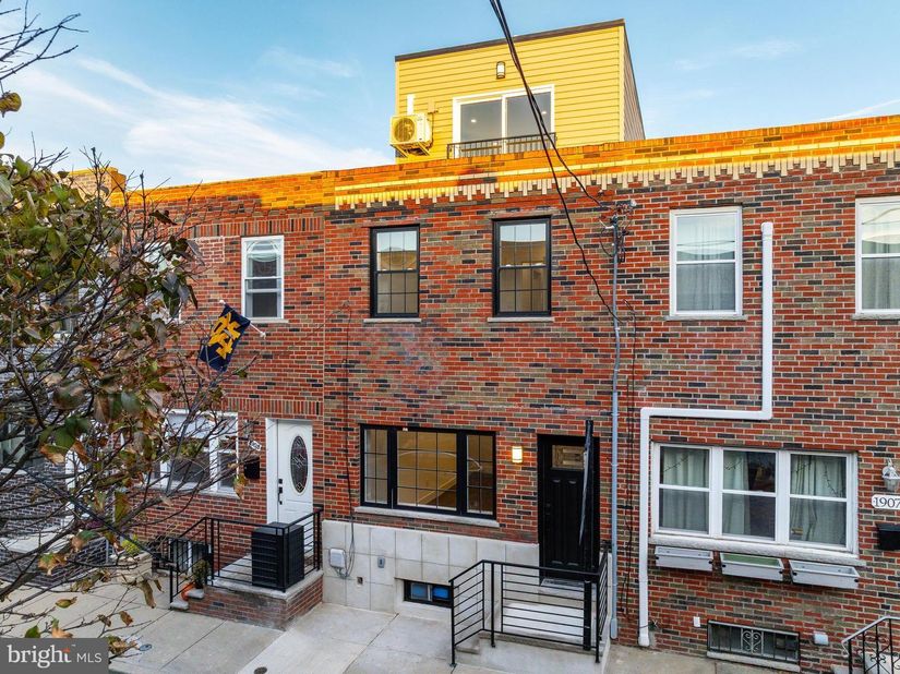 1905 S Alder Street, Philadelphia PA 19148
