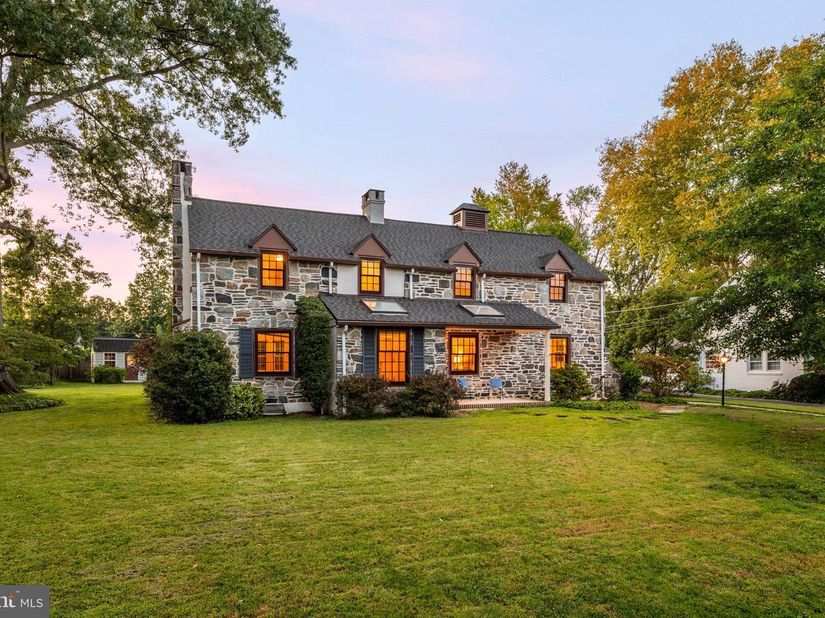 13 Green Valley Road, Wallingford PA 19086