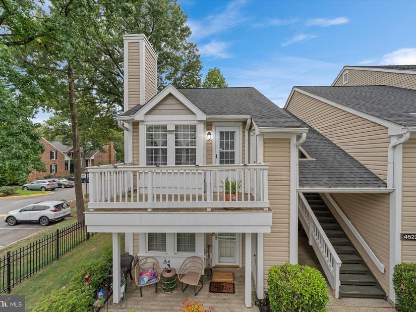 4522 28TH Road S 122, Arlington VA 22206