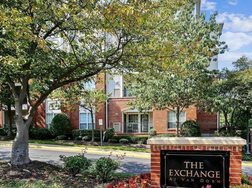 4870 Eisenhower Avenue 407, Alexandria VA 22304