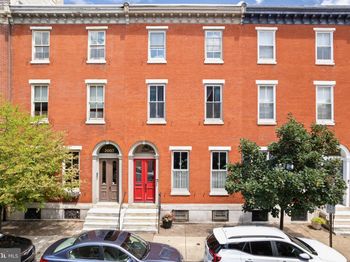 2005 Wallace Street