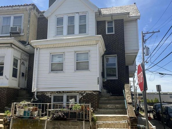 7242 Sansom Street, Upper Darby PA 19082