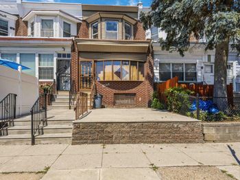 5748 N 6TH Street