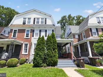 77 E La Crosse Avenue