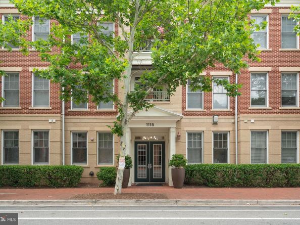 1115 Cameron 101, Alexandria VA 22314
