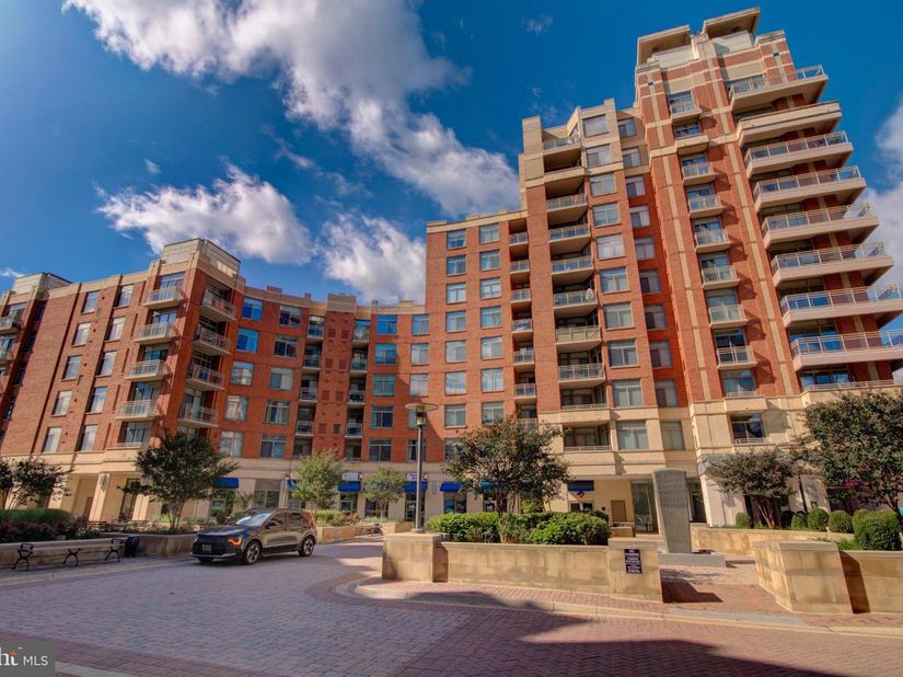 3600 S Glebe Road 417W, Arlington VA 22202