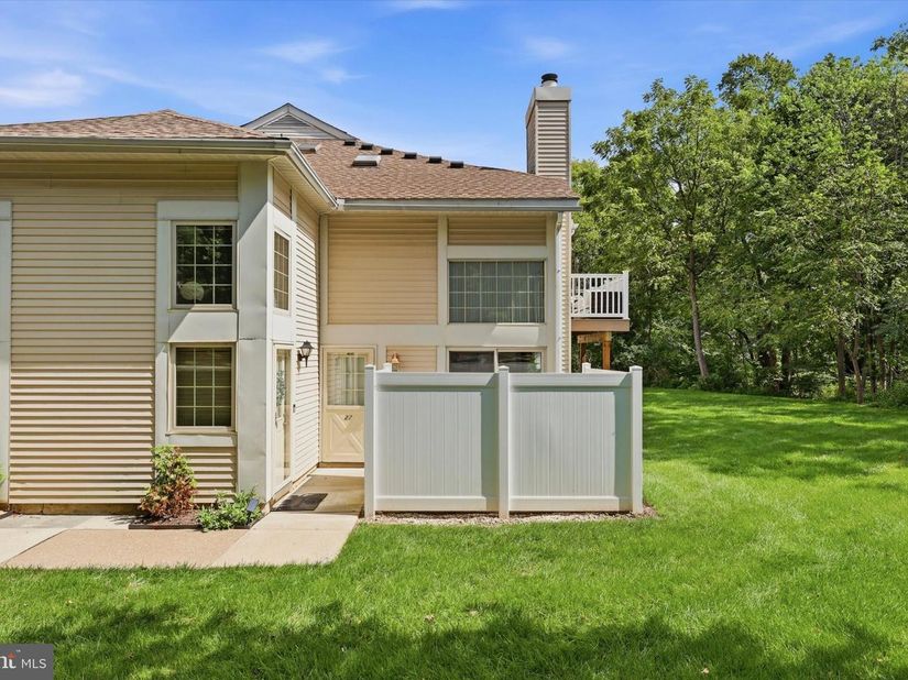 27 Brookside Court, Horsham PA 19044