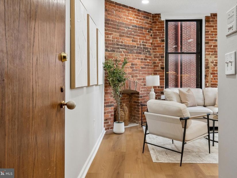 1615 Q Street NW 312, Washington DC 20009