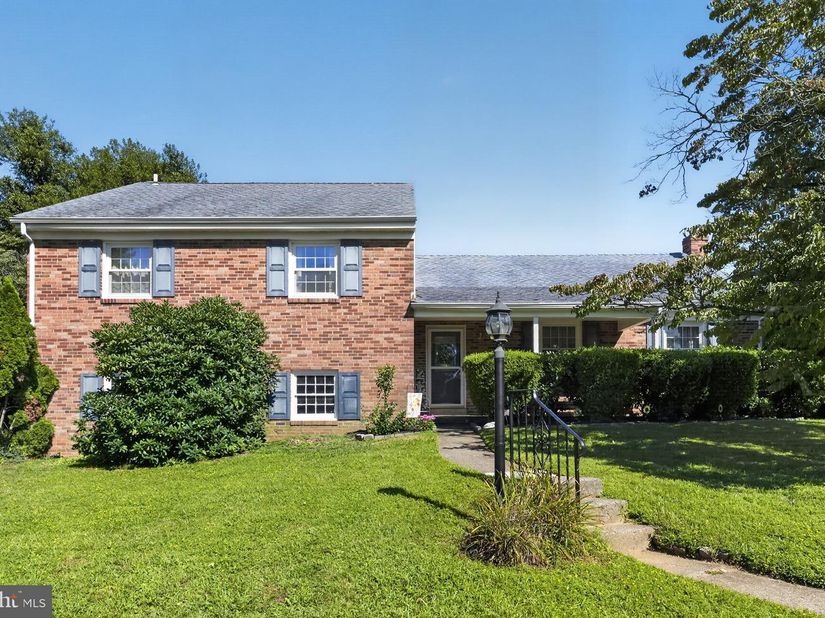 76 Snyder Lane, Springfield PA 19064