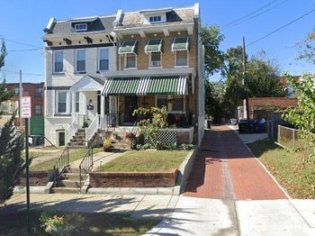 5622 9TH Street NW