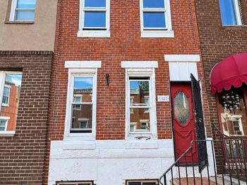 1922 Sigel Street