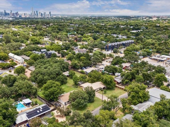 2009 Fortview RD, Austin TX 78704