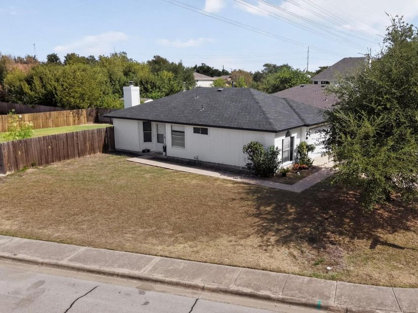 1601 Rusty Nail LOOP, Round Rock TX 78681