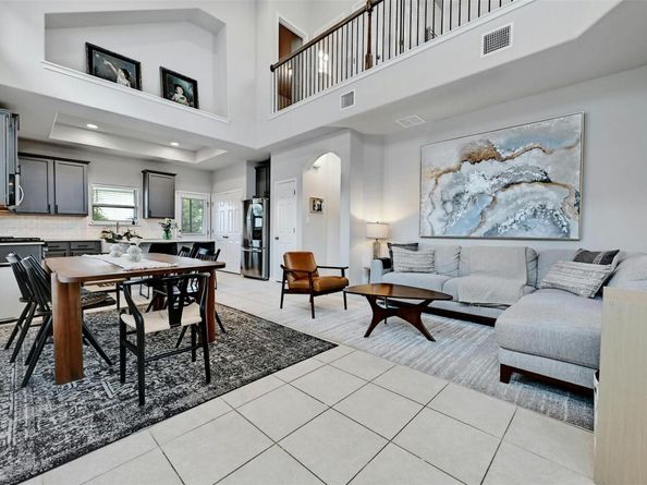 11904 Farrier LN 30, Austin TX 78748