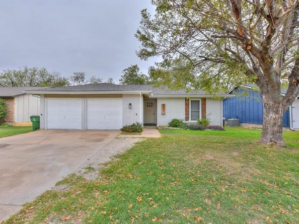 900 Cactus DR, Round Rock TX 78681