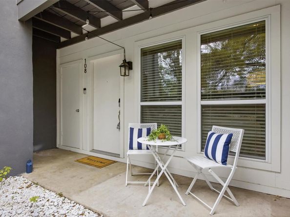 1509 W 39 1/2 St 108, Austin TX 78756