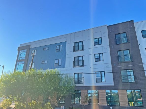 2220 Webberville RD 303, Austin TX 78702