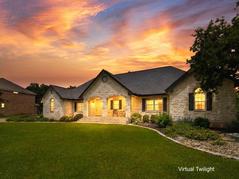 2000 Fountainwood DR, Georgetown TX 78633