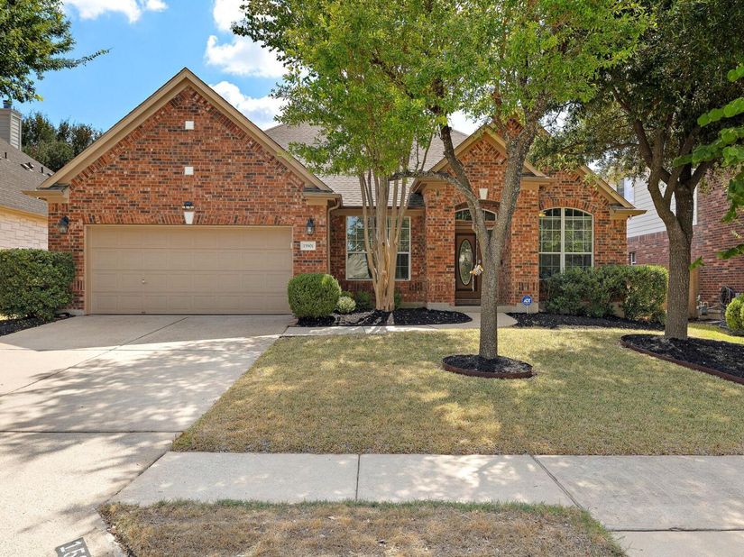 15901 Royal Ashdown DR, Austin TX 78717