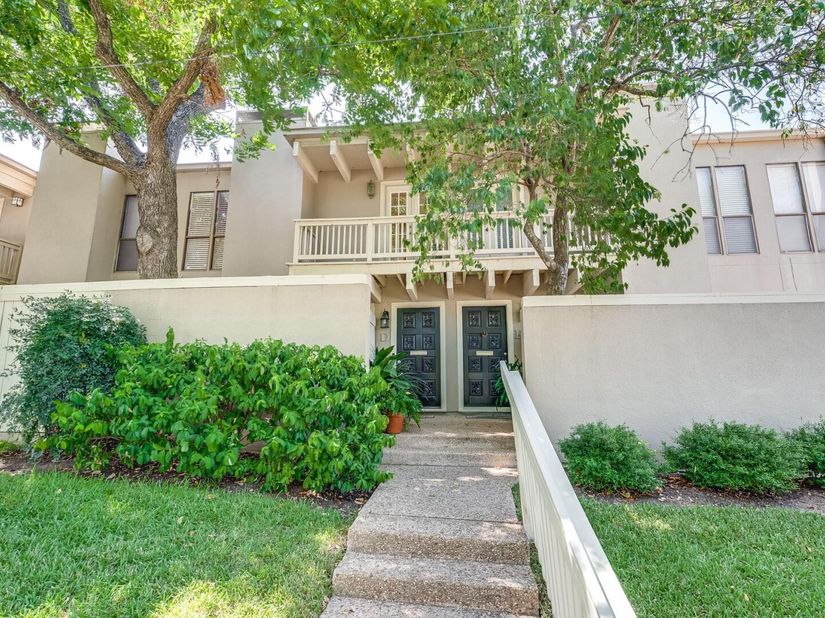 3500 Enfield RD D, Austin TX 78703