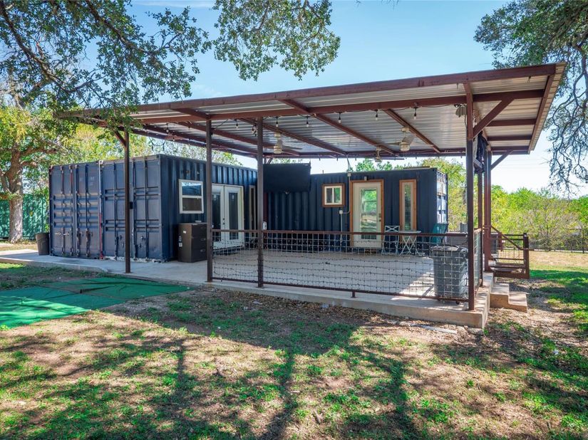 8201 Longview RD, Austin TX 78745