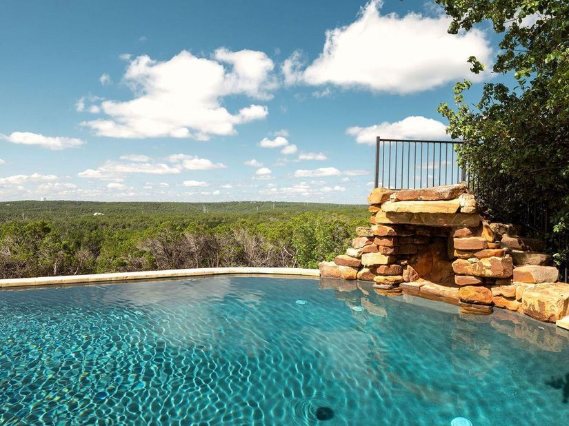 7319 Yaupon DR, Austin TX 78759