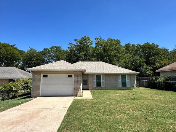 1206 S Trace DR, Austin TX 78745