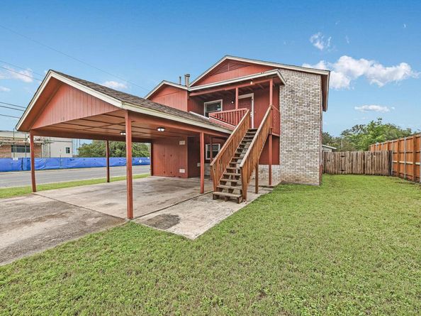 2111 Oak Motte LN, Austin TX 78744