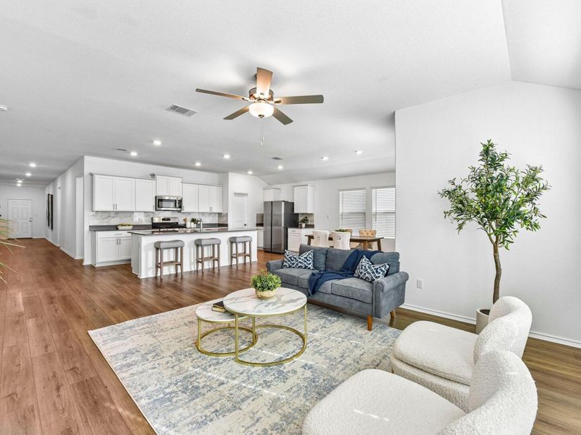 1924 Owasso DR, Leander TX 78641