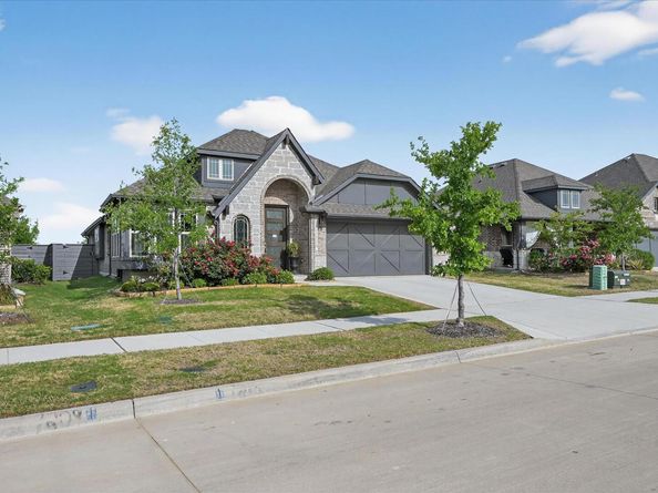 7213 Cherry Blossom LN, Aubrey TX 76227