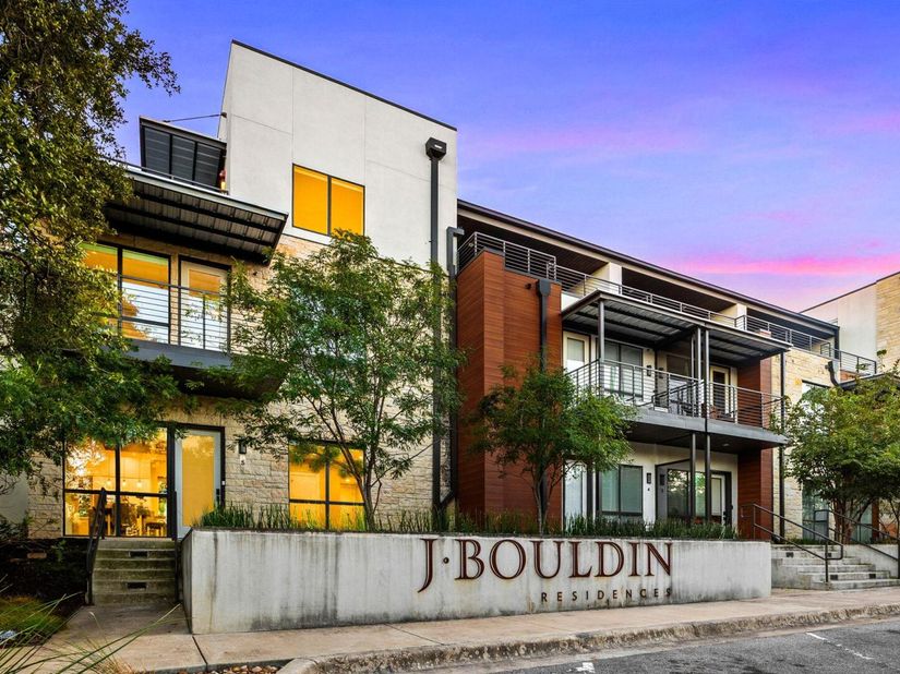 2003 Wilson ST 5, Austin TX 78704