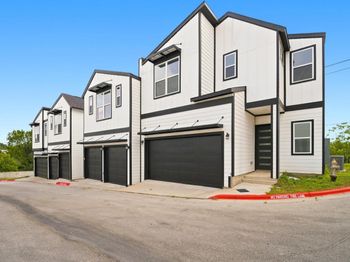 1300 Mckie DR