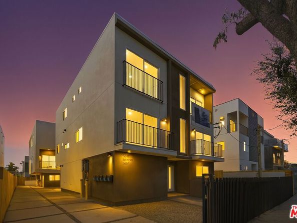 5651 Case Avenue, North Hollywood CA 91601