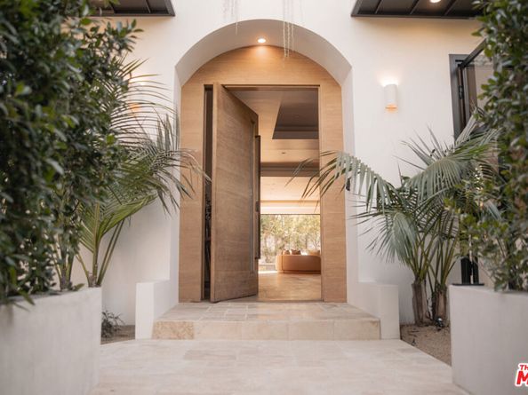 6546 Colgate Avenue, Los Angeles CA 90048