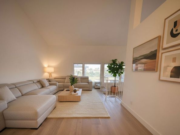 12721 Sanford Street, Los Angeles CA 90066