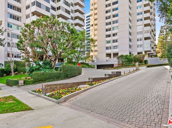 875 Comstock Avenue PHA, Los Angeles CA 90024