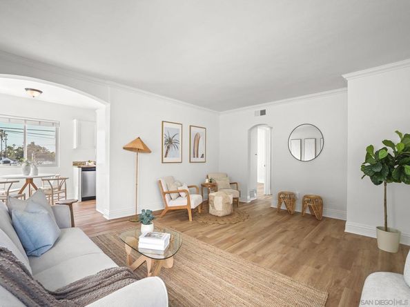 1361 Felspar St 7, San Diego CA 92109