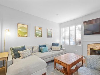 11378 Via Rancho San Diego