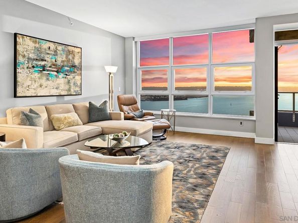 1325 Pacific Hwy 3301, San Diego CA 92101