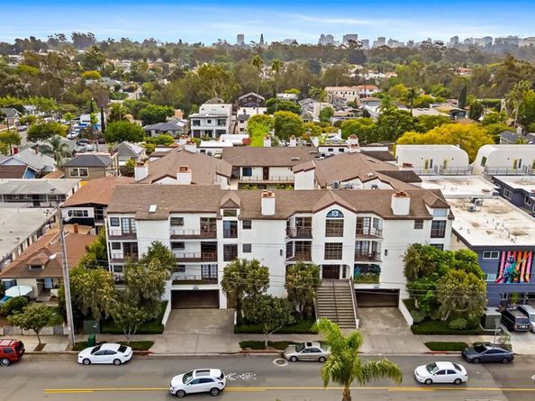 1263 Robinson Avenue 13, San Diego CA 92103