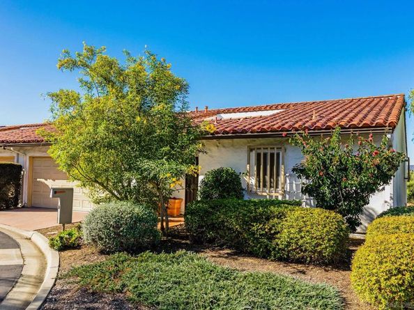 2045 Bolsa Chica Gln, Escondido CA 92026