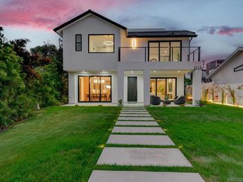 2113 2115 Frankfort St