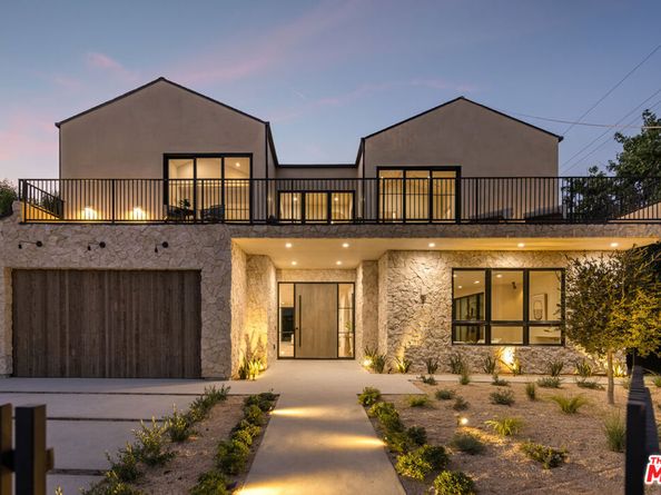 16643 Addison Street, Encino CA 91436