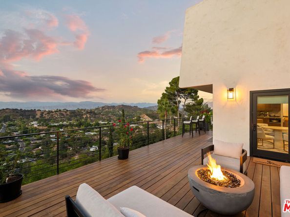 8620 Skyline Drive, Los Angeles CA 90046