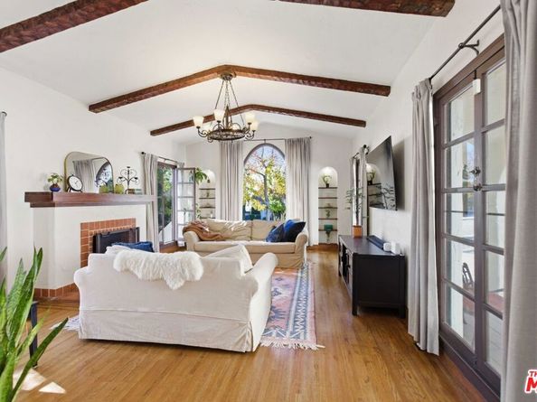 1248 N Everett Street, Glendale CA 91207