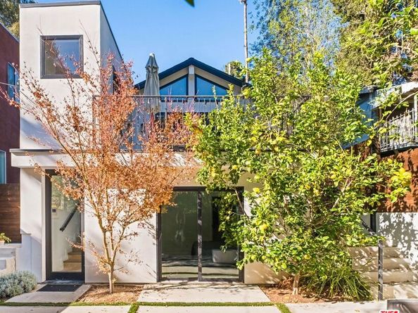 8723 Lookout Mountain Avenue, Los Angeles CA 90046