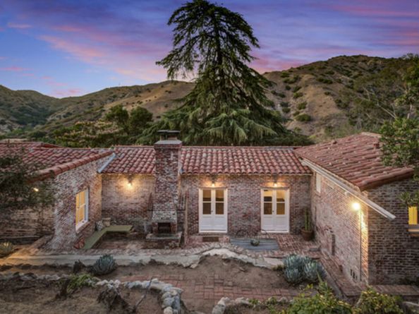 8420 La Tuna Canyon Road, Sun Valley CA 91352
