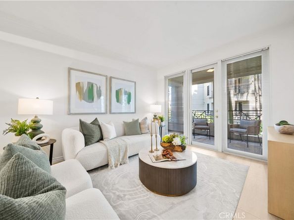 2233 Martin 204, Irvine CA 92612