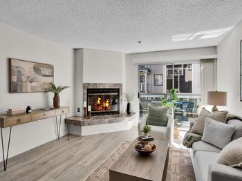 1560 Circa Del Lago