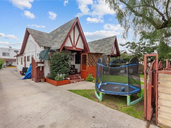 943 W 65th Street, Los Angeles CA 90044